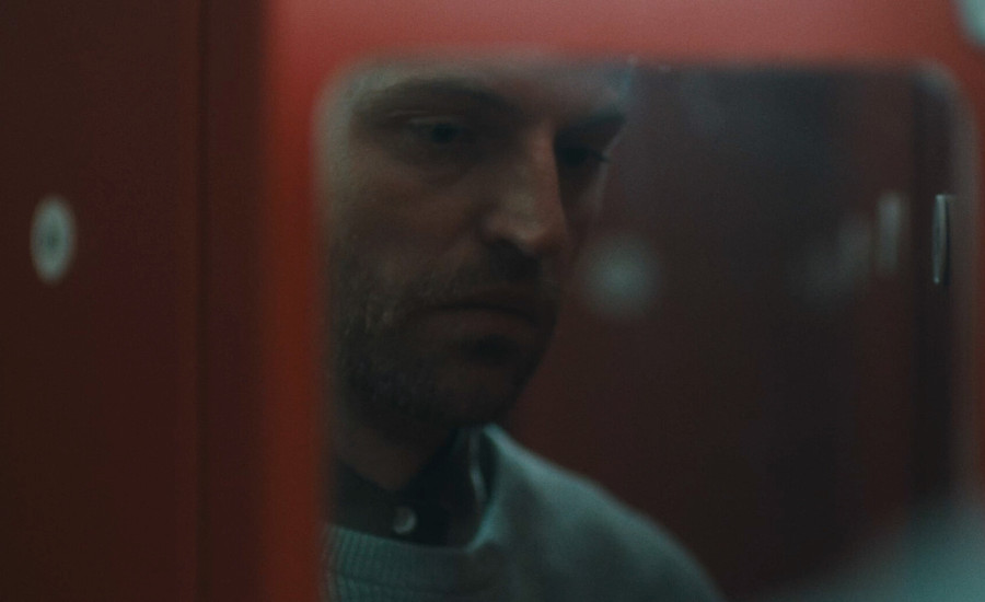 Simon at the Nightshop